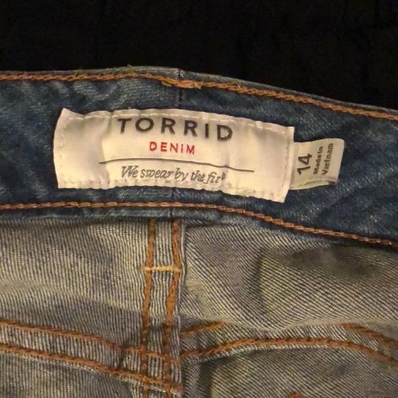 Torrid Distressed Boyfriend Jean - Picture 4 of 5